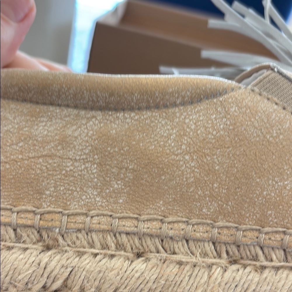 J/SLIDES Metallic Fringe Loafers - Picture 7 of 9